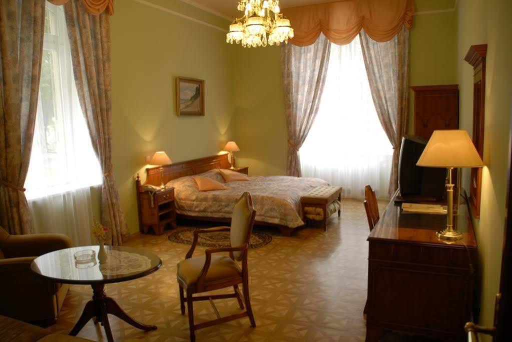 Bristol Kralovska Vila Karlovy Vary Dış mekan fotoğraf
