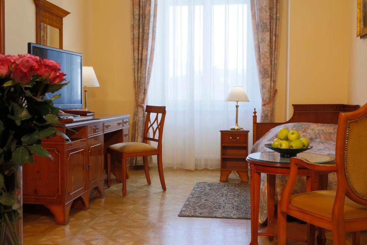 Bristol Kralovska Vila Karlovy Vary Dış mekan fotoğraf